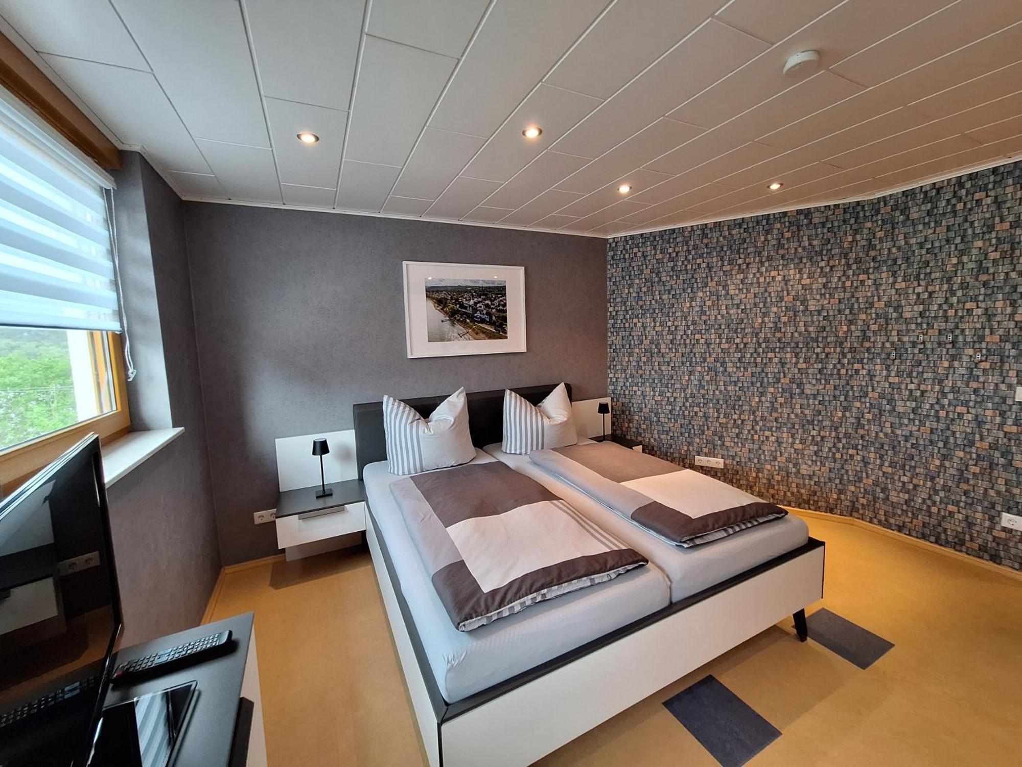 Ferienwohnung Rhens Am Rhein Екстериор снимка